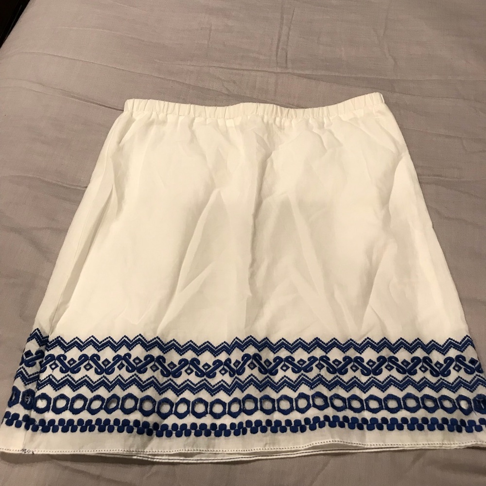 Ladies/ jrs skirt